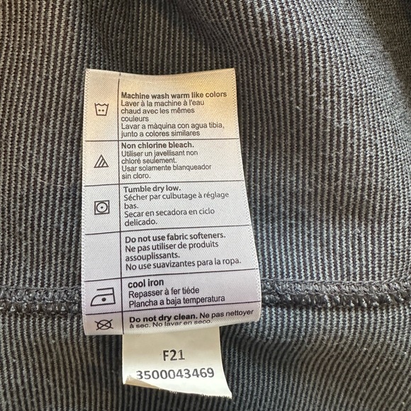 Navy Fleece Carhartt Pullover - Picture 4 of 7